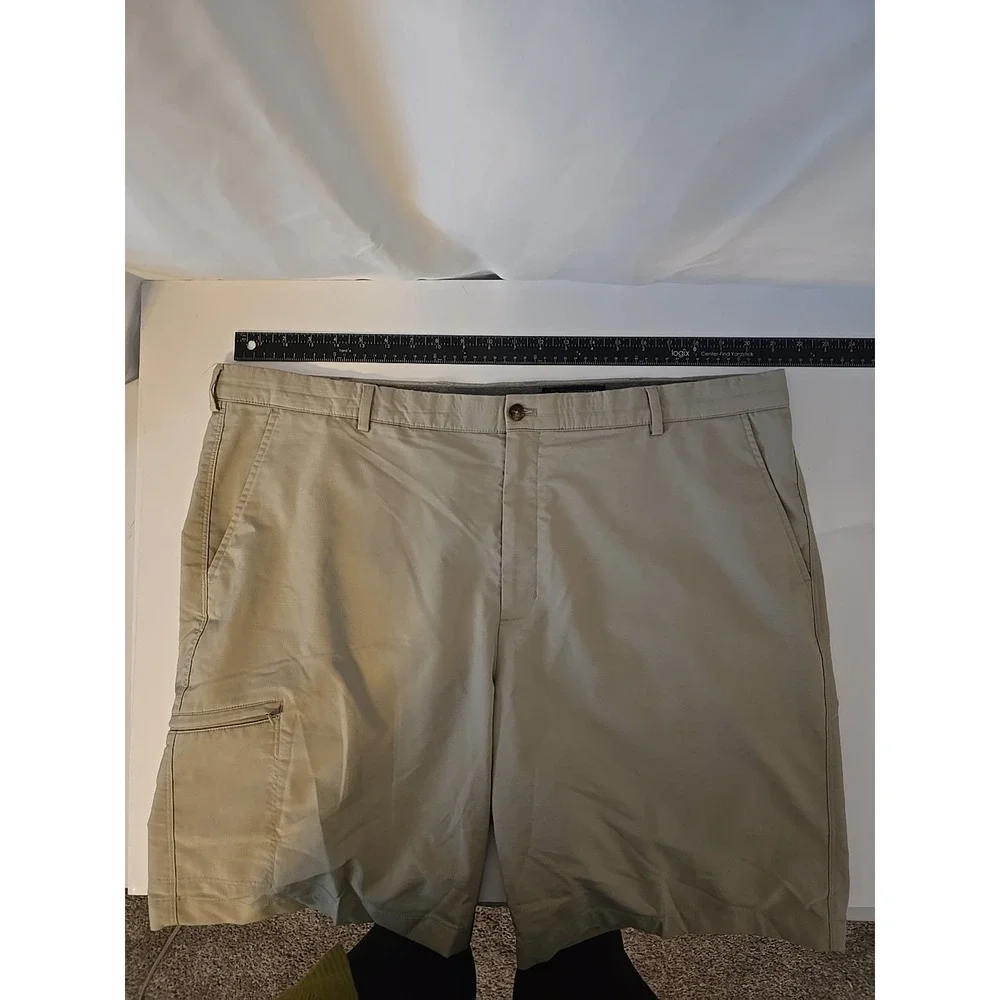 Greg Norman Signature Series Shorts Men's Size 42 Khaki Performance Pockets Golf